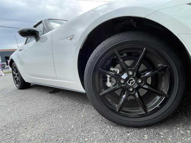 マツダ ロードスター S スペシャルパッケージ 新潟県 2023(令5)年 0.4万km スノーフレイクホワイトパールマイカ ワンオーナー/HDDナビ/ワンセグテレビ/バックカメラ/クルーズコントロール/コーナーセンサー/プッシュスタート/運転席助手席シートヒーター/Bluetooth/スペアキー1個