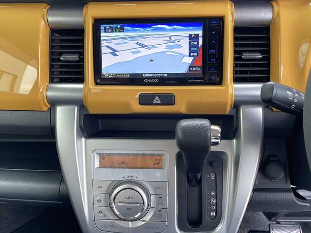 スズキ ハスラー J ターボ 岐阜県 2019(令1)年 0.8万km アクティブイエロー/ホワイト2トーンルーフ 登録時走行距離7480km/社外ＳＤナビ(MDV-D706BTW)/フルセグＴＶ/バックカメラ/ターボ/レーンキープアシスト/プリクラッシュ/シートヒーター/純正アルミホイール(15インチ)/プッシュスタート/スマートキー/前方ドライブレコーダー/Ｂｌｕｅｔｏｏｔｈ接続/パドルシフト/禁煙車/純正フロアマット/キセノンヘッドライト/オートライト/ドアバイザー/CDチェンジャー/ETC/横滑り防止装置/アイドリングストップ/パワーウィンドウ/パワーステアリング/ABS
