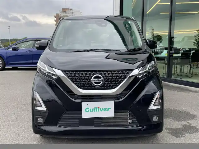 日産 デイズ 東京都 2021(令3)年 3.2万km ブラック 純正９インチナビ/（フルセグ/CD/DVD/USB/SD）/エマージェンシーブレーキ/バックカメラ/F/Rコーナーセンサー/ライトレべライザー/前席シートヒーター/アイドリングストップ/アラウンドビューモニター/革巻きステアリング/リアプライバシーガラス/ドアバイザー/車線逸脱警報/ふらつき警報/横滑り防止装置