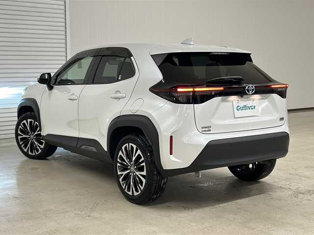 トヨタ ヤリスクロス ハイブリッド Z 熊本県 2023(令5)年 1.2万km プラチナホワイトパールマイカ 純正８インチディスプレイオーディオ/(Bluetooth/USB/applecarplay/フルセグTV)/全方位カメラ/クリアランスソナー/レーダークルーズコントロール/ETC/前後ドライブレコーダー/ハーフレザーシート/シートヒーター/ステアリングヒーター/ステアリングスイッチ/オートライト/オートハイビーム/LEDヘッドライト/電子パーキングブレーキ