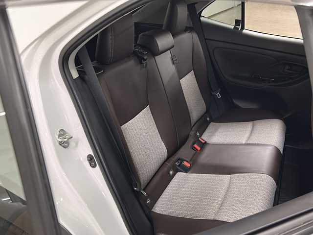 トヨタ ヤリスクロス ハイブリッド Z 熊本県 2023(令5)年 1.2万km プラチナホワイトパールマイカ 純正８インチディスプレイオーディオ/(Bluetooth/USB/applecarplay/フルセグTV)/全方位カメラ/クリアランスソナー/レーダークルーズコントロール/ETC/前後ドライブレコーダー/ハーフレザーシート/シートヒーター/ステアリングヒーター/ステアリングスイッチ/オートライト/オートハイビーム/LEDヘッドライト/電子パーキングブレーキ