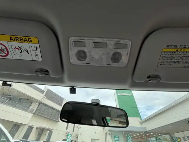 トヨタ ヴィッツ F 岡山県 2013(平25)年 7.7万km ホワイトパールクリスタルシャイン 登録時走行距離76928km/社外SDナビ/(AM/FM/BT/TV/DISC)/バックカメラ/ETC/リモコンキー/スペアキー/電動格納ミラー/パワーウィンドウ/パワーステアリング/ハロゲンヘッドライト/保証書/記録簿/取扱説明書/純正フロアマット