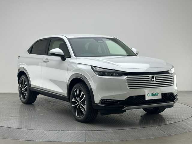 ホンダ ヴェゼル ハイブリッド e:HEV Z 兵庫県 2025(令7)年 0.1千km プラチナホワイトパール 登録済み未使用車/ハーフレザーシート/シートヒーター/ホンダセンシング/純正コネクトナビ＆フルセグTV/（USB＆BT＆AppleCarplay＆Androidauto)/バックカメラ/ワイヤレス充電器/ビルトインETC/パワーバックドア/オートライト/LEDライト/LEDフォグ/ステアリングヒーター/パドルシフト/コーナーセンサー/スマートキー/プッシュスタート