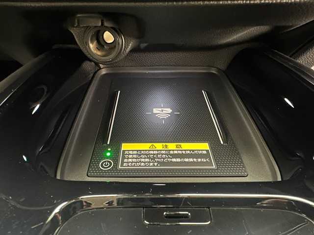 ホンダ ヴェゼル ハイブリッド e:HEV Z 兵庫県 2025(令7)年 0.1千km プラチナホワイトパール 登録済み未使用車/ハーフレザーシート/シートヒーター/ホンダセンシング/純正コネクトナビ＆フルセグTV/（USB＆BT＆AppleCarplay＆Androidauto)/バックカメラ/ワイヤレス充電器/ビルトインETC/パワーバックドア/オートライト/LEDライト/LEDフォグ/ステアリングヒーター/パドルシフト/コーナーセンサー/スマートキー/プッシュスタート