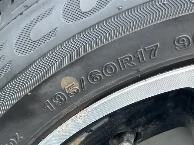 トヨタ ライズ Z 群馬県 2024(令6)年 0.8万km ブラックマイカメタリック/シャイニングホワイトパール 2トーンカラー/9型ディスプレイオーディオ/USB・HDMI・フルセグ/Apple CarPlay/Android Auto/バックカメラ/ビルトインETC/ステアリングスイッチ/前席シートヒーター/追従クルーズコントロール/横滑り防止装置/レーンキープアシスト/衝突軽減ブレーキ/アイドリングストップ/LEDヘッドランプ/シーケンシャルターンランプ/純正アルミホイール/取説・保証書/スマートキー×2