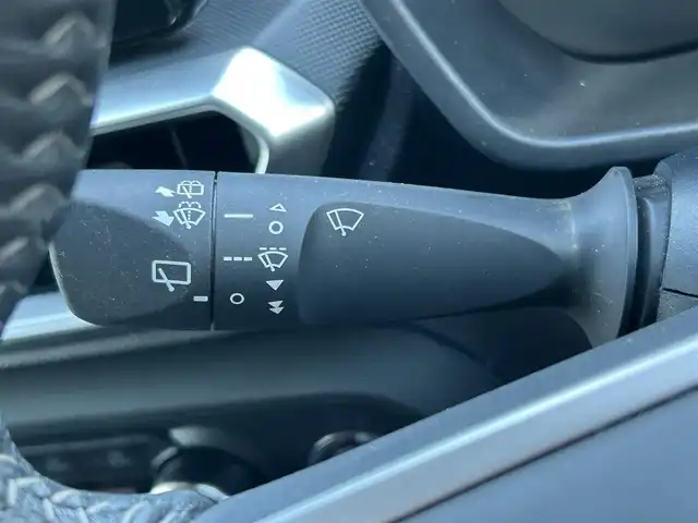 トヨタ ライズ Z 群馬県 2024(令6)年 0.8万km ブラックマイカメタリック/シャイニングホワイトパール 2トーンカラー/9型ディスプレイオーディオ/USB・HDMI・フルセグ/Apple CarPlay/Android Auto/バックカメラ/ビルトインETC/ステアリングスイッチ/前席シートヒーター/追従クルーズコントロール/横滑り防止装置/レーンキープアシスト/衝突軽減ブレーキ/アイドリングストップ/LEDヘッドランプ/シーケンシャルターンランプ/純正アルミホイール/取説・保証書/スマートキー×2