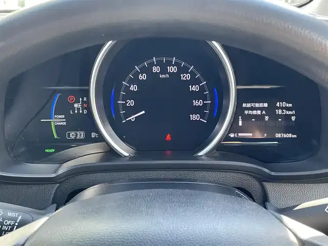 ホンダ フィット ハイブリット F 道央・札幌 2018(平30)年 8.8万km タフタホワイトⅢ ・4WD/・寒冷地仕様/・Gathersナビ　品番VXM-184Ci/（AM/FM/CD/BT）/・社外ETC/・衝突軽減ブレーキ/・クルーズコントロール（追従機能付）/・レーンキープアシスト/・フルオートエアコン/・ワイパーデアイサー/・ドアミラーウインカー/・ドアミラーヒーター/・電動格納ミラー/・冬タイヤ　15インチ積み込み（スチールホイール）/・ライトレベライザー/・盗難防止装置/・ABS/・横滑り防止装置/・プライバシーガラス/・スマートキー/・プッシュスタート/・スペアキー/・純正フロアマット/・IR/UVカットフロントウィンドウガラス/・IR/UVカットフロントドアガラス