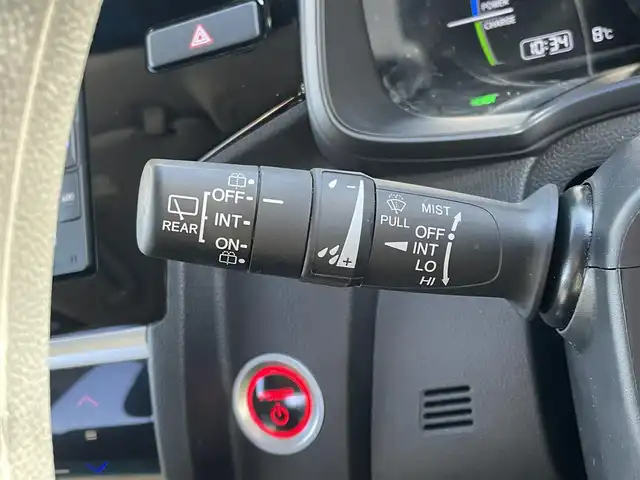 ホンダ フィット ハイブリット F 道央・札幌 2018(平30)年 8.8万km タフタホワイトⅢ ・4WD/・寒冷地仕様/・Gathersナビ　品番VXM-184Ci/（AM/FM/CD/BT）/・社外ETC/・衝突軽減ブレーキ/・クルーズコントロール（追従機能付）/・レーンキープアシスト/・フルオートエアコン/・ワイパーデアイサー/・ドアミラーウインカー/・ドアミラーヒーター/・電動格納ミラー/・冬タイヤ　15インチ積み込み（スチールホイール）/・ライトレベライザー/・盗難防止装置/・ABS/・横滑り防止装置/・プライバシーガラス/・スマートキー/・プッシュスタート/・スペアキー/・純正フロアマット/・IR/UVカットフロントウィンドウガラス/・IR/UVカットフロントドアガラス