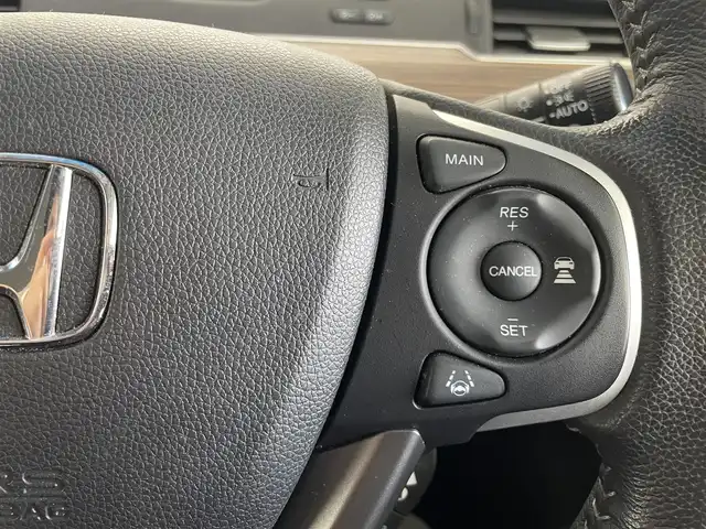 ホンダ フリード クロスター ホンダセンシング 埼玉県 2021(令3)年 4.5万km プラチナホワイトパール 純正メモリナビ/ CD DVD Bluetooth フルセグ/バックカメラ/レーダークルーズコントロール/前後ドライブレコーダー/両側パワースライドドア/ビルトインETC/シートヒーター/ハーフレザーシート/衝突被害軽減/前後コーナーセンサー/純正15インチアルミホイール