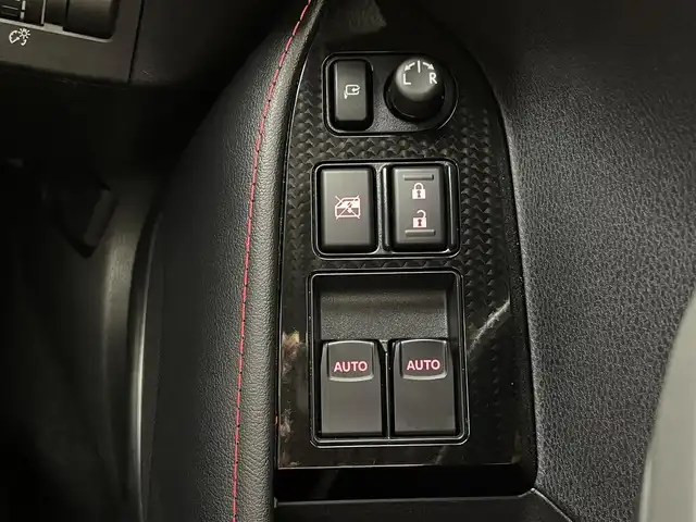 トヨタ ８６ GT リミテッド 大分県 2016(平28)年 2.5万km ピュアレッド 純正SDナビ　型式：NSCD-W66/【ワンセグTV、BT対応、CD、AM/FM】/ステアリングスイッチ/バックカメラ/プッシュスタート/スマートキー/クルーズコントロール/ETC/前後ドライブレコーダー/ハーフレザーシート/・前席シートヒーター/エンジンスターター/横滑り防止装置/電動格納ミラー/純正フロアマット/オートライト/LEDヘッドライト/LEDフォグ/純正17インチアルミホイール