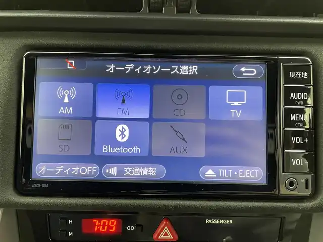 トヨタ ８６ GT リミテッド 大分県 2016(平28)年 2.5万km ピュアレッド 純正SDナビ　型式：NSCD-W66/【ワンセグTV、BT対応、CD、AM/FM】/ステアリングスイッチ/バックカメラ/プッシュスタート/スマートキー/クルーズコントロール/ETC/前後ドライブレコーダー/ハーフレザーシート/・前席シートヒーター/エンジンスターター/横滑り防止装置/電動格納ミラー/純正フロアマット/オートライト/LEDヘッドライト/LEDフォグ/純正17インチアルミホイール