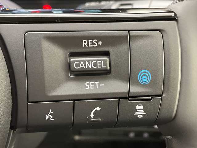 日産 セレナ e－パワー ハイウェイスター V 新潟県 2025(令7)年 0.1千km プリズムホワイト アラウンドビューモニター/プロパイロット　/両側パワースライドドア　/フリップダウンモニター　/純正メモリナビ（Bluetooth・USB）/フルセグ　/ブラインドスポットモニター/追従クルーズコントロール/レーンキープアシスト　/前後コーナーセンサー/ＬＥＤオートライト　/オートマチックハイビーム/インテリジェントルームミラー　/ビルトインＥＴＣ/レザーステアリング/ステアリングスイッチ/純正１６インチアルミホイール/スマートキー/スペアキー