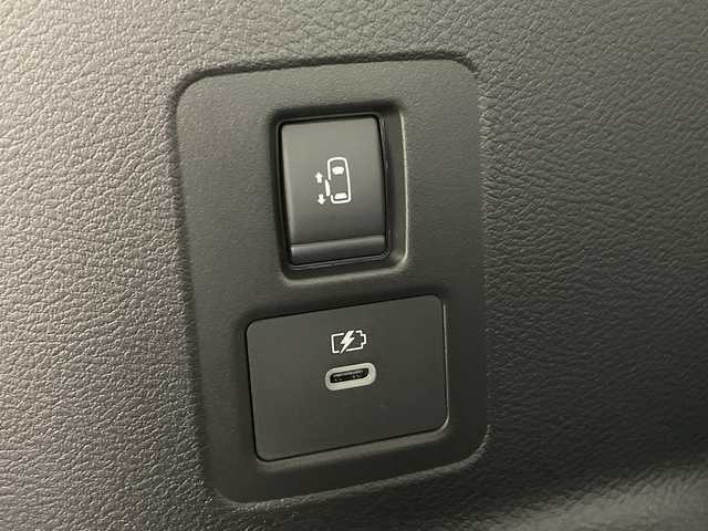 日産 セレナ e－パワー ハイウェイスター V 新潟県 2025(令7)年 0.1千km プリズムホワイト アラウンドビューモニター/プロパイロット　/両側パワースライドドア　/フリップダウンモニター　/純正メモリナビ（Bluetooth・USB）/フルセグ　/ブラインドスポットモニター/追従クルーズコントロール/レーンキープアシスト　/前後コーナーセンサー/ＬＥＤオートライト　/オートマチックハイビーム/インテリジェントルームミラー　/ビルトインＥＴＣ/レザーステアリング/ステアリングスイッチ/純正１６インチアルミホイール/スマートキー/スペアキー