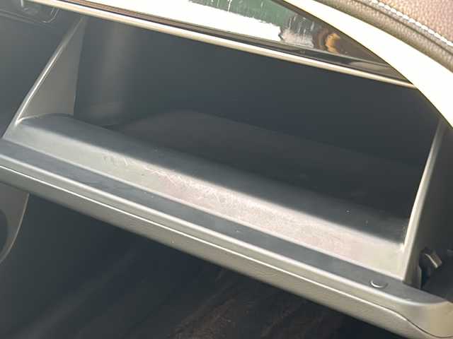 トヨタ クラウン ハイブリッド ロイヤルサルーン Four 秋田県 2017(平29)年 3.9万km ホワイトパールクリスタルシャイン 純正SDナビ/純正BT、CD、DVD、TV/バックカメラ/ドライブレコーダー/社外17インチAW/純正17インチAWサマー積込み/４WD/スペアキー/保証書、取説