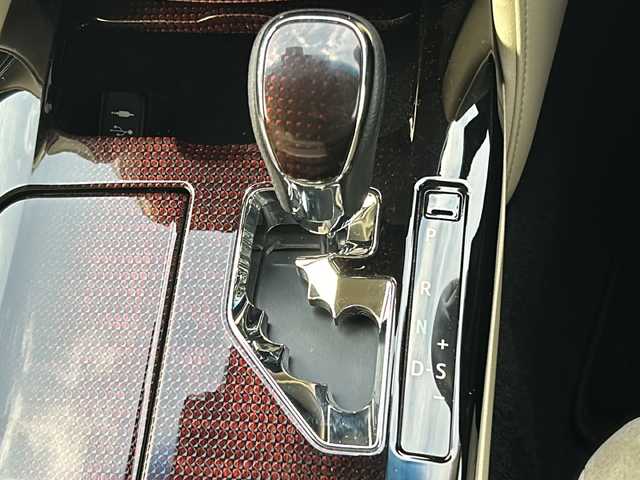 トヨタ クラウン ハイブリッド ロイヤルサルーン Four 秋田県 2017(平29)年 3.9万km ホワイトパールクリスタルシャイン 純正SDナビ/純正BT、CD、DVD、TV/バックカメラ/ドライブレコーダー/社外17インチAW/純正17インチAWサマー積込み/４WD/スペアキー/保証書、取説