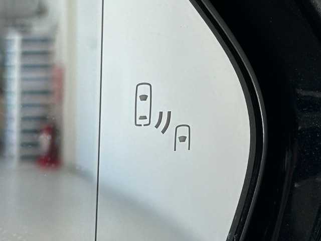 トヨタ クラウン ハイブリッド RS アドバンス 宮城県 2019(令1)年 7.1万km プレシャスブラックパール トヨタセーフティセンス/・プリクラッシュセーフティ/・レーントレーシングアシスト/・レーダークルーズコントロール/・ロードサインアシスト/・アダプティブハイビームシステム/・ブラインドスポットモニター/・インテリジェントクリアランスソナー/・パーキングアシスト/・リヤクロストラフィックオートブレーキ/純正ナビ/・フルセグTV/Bluetooth/CD/AUX/USB/・全方位カメラ/・ETC2.0/・ドライブレコーダー/デジタルインナーミラー/ヘッドアップディスプレイ/電動パーキングブレーキ/・オートブレーキホールド/100V充電/パドルシフト/ハーフレザーシート/・パワーシート（運転席/助手席）/・シートヒーター（運転席/助手席）/・シートメモリー（運転席）/・ステアリグヒーター/・ステアリングスイッチ/LEDヘッドライト/・オートライト/・フォグランプ/純正アルミホイール/純正フロアマット