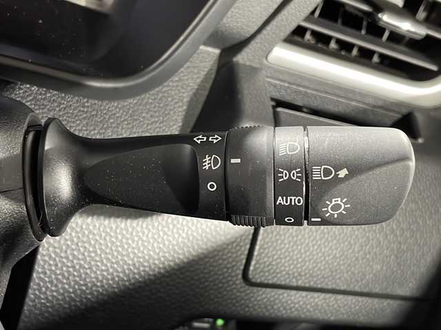 トヨタ タンク カスタムG－T 広島県 2018(平30)年 2.5万km マゼンタベリーマイカM 社外ナビ　/両側パワースライドドア　/バックカメラ　/フルセグ　/クルーズコントロール　/レーンキープアシスト　/衝突軽減　/オートライト　/LEDヘッドランプ　/スマートキー　/フォグランプ　/Bluetooth　/ETC/純正15インチアルミホイール(175/55/R15)/エアバック（運転席/助手席）