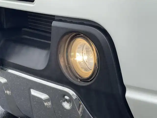 スズキ ジムニー クロスアドベンチャー 岩手県 2012(平24)年 6.8万km パールホワイト 禁煙車/4WD（切替）/ワンオーナー/社外オーディオ(1DIN)　　/シートヒーター/LEDヘッドライト　/フォグランプ　/ヘッドライトレベリング　/電動格納ミラー　/ウィンカーミラー　/革巻きステアリング/シガーソケット