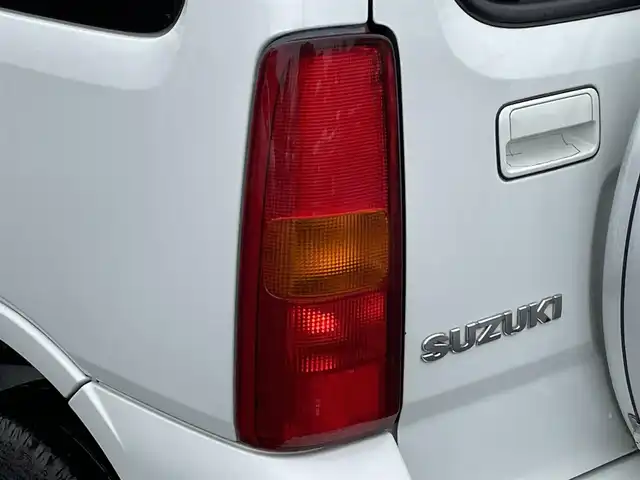 スズキ ジムニー クロスアドベンチャー 岩手県 2012(平24)年 6.8万km パールホワイト 禁煙車/4WD（切替）/ワンオーナー/社外オーディオ(1DIN)　　/シートヒーター/LEDヘッドライト　/フォグランプ　/ヘッドライトレベリング　/電動格納ミラー　/ウィンカーミラー　/革巻きステアリング/シガーソケット