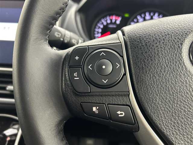 トヨタ ヴォクシー ZS 煌Ⅱ 愛知県 2020(令2)年 3万km ブラック トヨタセーフティ/純正10インチナビ/フルセグTV/CD/DVD/BTオーディオ/USB/バックカメラ/両側パワスラ/ビルトインETC/LEDヘッドライト/LEDフォグライト/純正フロアマット/純正16インチAW/MTモード付
