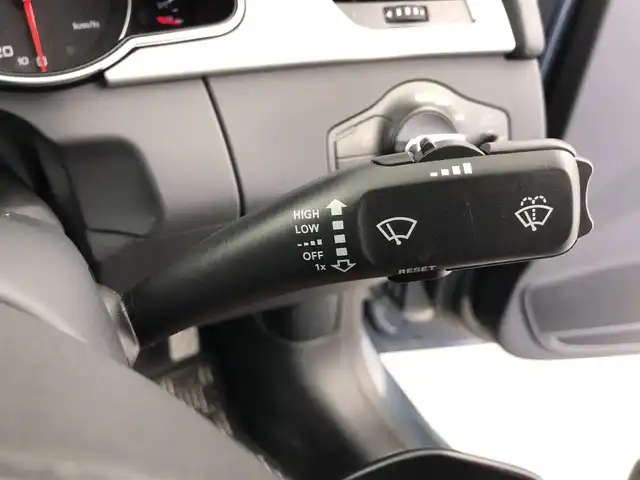 アウディ Ａ５ 2．0 TFSI クワトロ 愛知県 2011(平23)年 8.5万km グレー 純正マルチメディア/　　・CD/DVD/ワンセグ/バックカメラ/ステアリングリモコン/パドルシフト/MTモード/クルーズコントロール/ETC/ドライブレコーダー/純正レザーシート/パワーシート/シートヒーター/コーナーセンサー/社外17インチアルミホイール/コーナーセンサー/純正キセノンヘッドライト/スマートキー