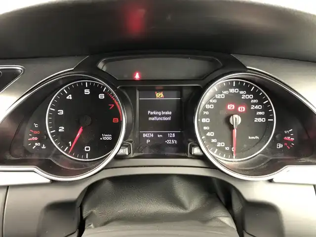 アウディ Ａ５ 2．0 TFSI クワトロ 愛知県 2011(平23)年 8.5万km グレー 純正マルチメディア/　　・CD/DVD/ワンセグ/バックカメラ/ステアリングリモコン/パドルシフト/MTモード/クルーズコントロール/ETC/ドライブレコーダー/純正レザーシート/パワーシート/シートヒーター/コーナーセンサー/社外17インチアルミホイール/コーナーセンサー/純正キセノンヘッドライト/スマートキー