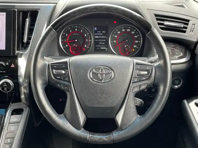 トヨタ アルファード S Cパッケージ 千葉県 2022(令4)年 3.2万km ホワイトパールクリスタルシャイン 純正ディスプレイオーディオ/(フルセグTV/AM/FM/BT/DVD/CD)/ナビキットあり/バックカメラ/衝突被害軽減システム/車線逸脱警報/クルーズコントロール/フリップダウンモニター/サンルーフ/レザーシート/両側パワースライドドア/横滑り防止装置/ビルトインETC/LEDヘッドライト/フォグランプ/オートライト/ウィンカーミラー/電動格納ミラー/純正18インチAW/シートヒーター/エアシート/シートリフター/ステアリングヒーター/プッシュスタート/スマートキー/フロアマット/ドアバイザー/スペアキー/取扱説明書/保証書