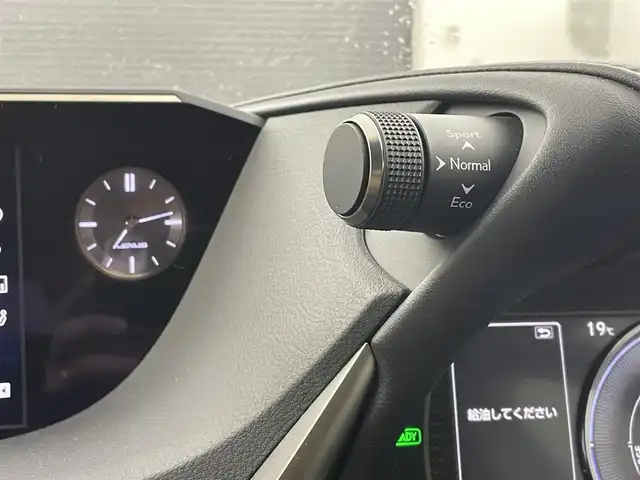 レクサス ＥＳ 300h 大分県 2018(平30)年 8.8万km プラチナムシルバーメタリック メーカーOPナビ/TV・Bluetooth・FM・AM/サンルーフ/バックカメラ/レーダークルーズ/ステアリングヒーター/パドルシフト/ベンチレーションシート/パワーシート/BSM/ETC/LEDヘッドライト/電動パーキングブレーキ/フロアマット/衝突軽減システム
