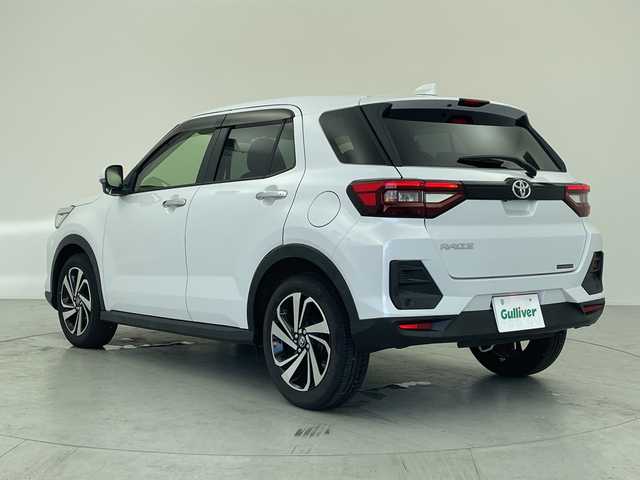 トヨタ ライズ Z 愛知県 2021(令3)年 1.5万km シャイニングホワイトパール 社外ナビ/・Bluetooth/・CD/DVD/・フルセグテレビ/・SD音楽録音/シートヒーター/衝突軽減ブレーキ/レーンキープアシスト/オートマチックハイビーム/レーダークルーズコントロール/前後コーナーセンサー/前後ドライブレコーダー/LEDヘッドライト/純正フロアマット/スペアキー