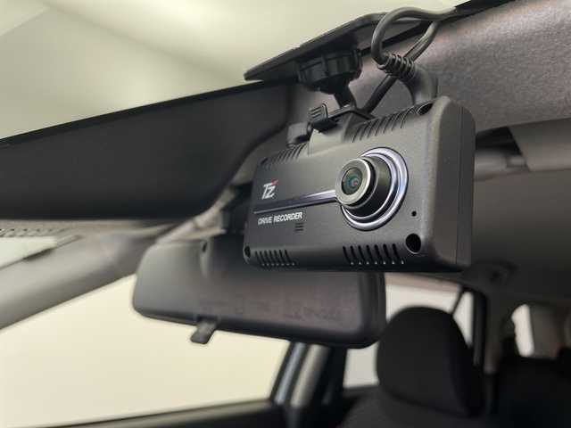 トヨタ ライズ Z 愛知県 2021(令3)年 1.5万km シャイニングホワイトパール 社外ナビ/・Bluetooth/・CD/DVD/・フルセグテレビ/・SD音楽録音/シートヒーター/衝突軽減ブレーキ/レーンキープアシスト/オートマチックハイビーム/レーダークルーズコントロール/前後コーナーセンサー/前後ドライブレコーダー/LEDヘッドライト/純正フロアマット/スペアキー