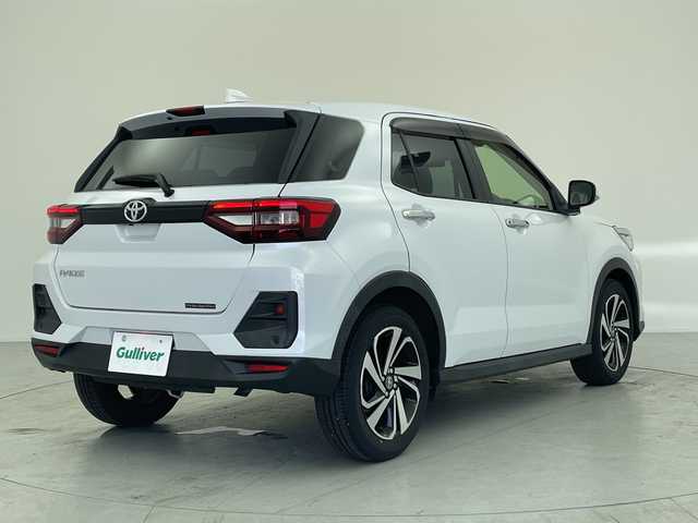 トヨタ ライズ Z 愛知県 2021(令3)年 1.5万km シャイニングホワイトパール 社外ナビ/・Bluetooth/・CD/DVD/・フルセグテレビ/・SD音楽録音/シートヒーター/衝突軽減ブレーキ/レーンキープアシスト/オートマチックハイビーム/レーダークルーズコントロール/前後コーナーセンサー/前後ドライブレコーダー/LEDヘッドライト/純正フロアマット/スペアキー