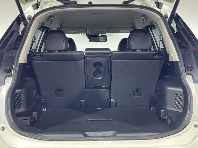 日産 エクストレイル 20Xi 神奈川県 2019(平31)年 5.3万km ブリリアントホワイトパール 純正9型SDナビゲーション【MM518D-L】/AM FM フルセグ CD DVD Bluetooth AUX USB/インテリジェントアラウンドビューモニター/プロパイロット/レーダークルーズコントロール/エマージェンシーブレーキ/レーンディパーチャーワーニング/ブラインドスポットモニター/インテリジェントルームミラー/アイドリングストップ/全席シートヒーター/前後ドライブレコーダー/パワーバックドア/ビルトインETC/電子パーキング/オートホールド/クイックコンフォート/LEDヘッドライト/オートマチックハイビーム/フォグランプ/純正18インチアルミホイール/純正フロアマット/ドアバイザー/スペアキー