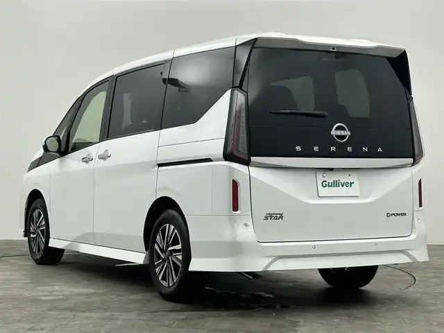 日産 セレナ e－パワー ハイウェイスター V 群馬県 2025(令7)年 0.1千km プリズムホワイト 登録済未使用車　純正１２．３インチナビ　全方位カメラ　後席モニター　両側パワスラ　追従クルコン　ワイヤレス充電　ＬＥＤヘッドライト　踏み間違い衝突防止　車線逸脱防止　純正ＡＷ　前後ドラレコ　ＥＴＣ