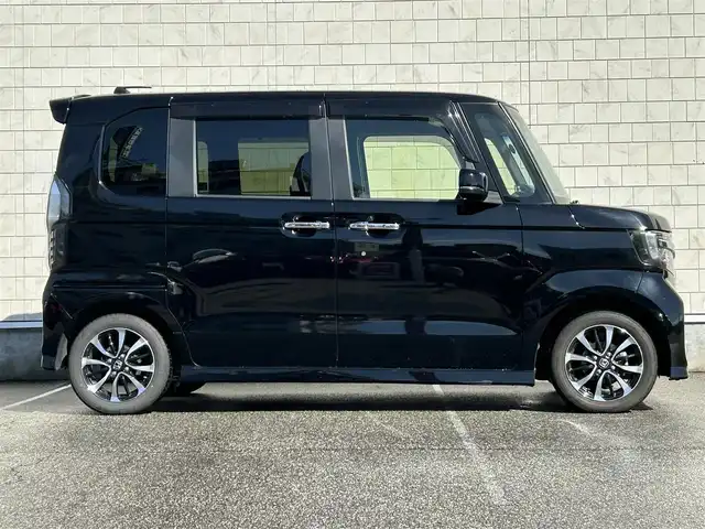 ホンダ Ｎ ＢＯＸ カスタム G L ホンダセンシング 富山県 2019(平31)年 3.8万km クリスタルブラックパール 純正８型ナビ/フルセグＴＶ／Ｂｌｕｅｔｏｏｔｈ/バックカメラ/両側パワースライドドア/レーダークルーズコントロール/レーンキープアシスト/ナビ連動前後ドライブレコーダー/ＬＥＤヘッドライト/ＥＴＣ/純正ＡＷ１４インチ/走行ＴＶ可/純正フロアマット/スマートキー/プッシュスタート/スペアキー1本/ドアバイザー/保証書有り