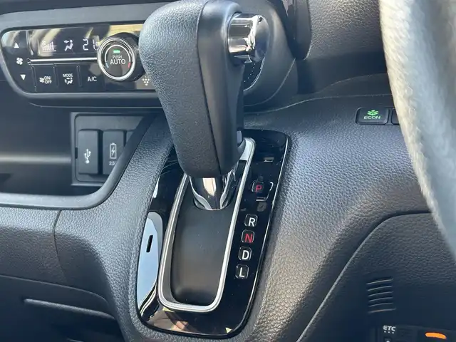 ホンダ Ｎ ＢＯＸ カスタム G L ホンダセンシング 富山県 2019(平31)年 3.8万km クリスタルブラックパール 純正８型ナビ/フルセグＴＶ／Ｂｌｕｅｔｏｏｔｈ/バックカメラ/両側パワースライドドア/レーダークルーズコントロール/レーンキープアシスト/ナビ連動前後ドライブレコーダー/ＬＥＤヘッドライト/ＥＴＣ/純正ＡＷ１４インチ/走行ＴＶ可/純正フロアマット/スマートキー/プッシュスタート/スペアキー1本/ドアバイザー/保証書有り