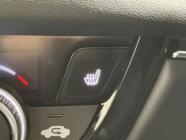 ホンダ ヴェゼル ハイブリッド e:HEV Z 大阪府 2025(令7)年 0.1千km プラチナホワイトパール 登録済未使用車 純正9incナビTV バックカメラ ハーフレザー シート＆ハンドルヒーター 電動リアゲート レーダークルコン 衝突軽減ブレーキ レーンアシスト ブラインドSM ダウンヒルアシスト 置き型充電