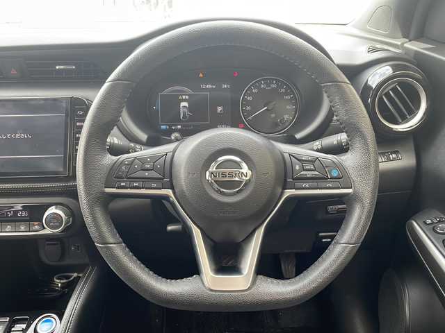 日産 キックス X 沖縄県 2020(令2)年 6.9万km ブリリアントホワイトパール 純正ナビ・TV・Bluetooth・CD・DVD/全方位カメラ/ETC/衝突軽減システム/プロパイロット/オートライト/デジタルインナーミラー/ステアリングスイッチ/LEDヘッドライト