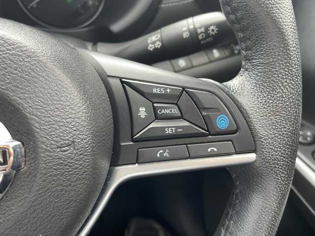 日産 キックス X 沖縄県 2020(令2)年 6.9万km ブリリアントホワイトパール 純正ナビ・TV・Bluetooth・CD・DVD/全方位カメラ/ETC/衝突軽減システム/プロパイロット/オートライト/デジタルインナーミラー/ステアリングスイッチ/LEDヘッドライト