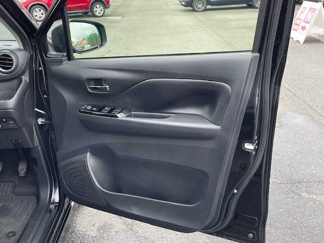 日産 デイズ ハイウェイスターX 静岡県 2024(令6)年 1万km ブラック ●純正9インチナビ/(フルセグ/Bluetooth)/(MM223D-L)/●前席シートヒーター/●全方位カメラ/●インテリジェントエマージェンシーブレーキ/●前後インテリジェントソナー/●LEDヘッドライト＆フォグランプ/●オートライト/●革巻きステアリング/●ステアリングスイッチ/●ステアリングヒーター/●ETC2.0/●前後ドライブレコーダー/●電動格納ウィンカーミラー/●レベライザー/●スマートキー/●プッシュスタート/●社外フロアマット/●純正14インチアルミホイール/●ダブル＋サイド＋ニーSRS＋ABS/●保証書/●車両取扱説明書/●ナビ取扱説明書