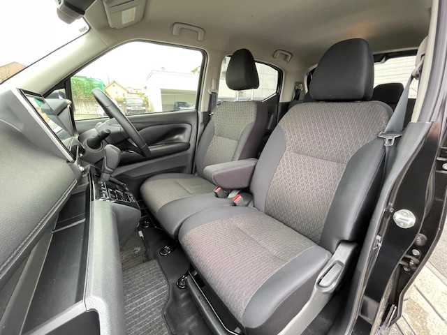 日産 デイズ ハイウェイスターX 静岡県 2024(令6)年 1万km ブラック ●純正9インチナビ/(フルセグ/Bluetooth)/(MM223D-L)/●前席シートヒーター/●全方位カメラ/●インテリジェントエマージェンシーブレーキ/●前後インテリジェントソナー/●LEDヘッドライト＆フォグランプ/●オートライト/●革巻きステアリング/●ステアリングスイッチ/●ステアリングヒーター/●ETC2.0/●前後ドライブレコーダー/●電動格納ウィンカーミラー/●レベライザー/●スマートキー/●プッシュスタート/●社外フロアマット/●純正14インチアルミホイール/●ダブル＋サイド＋ニーSRS＋ABS/●保証書/●車両取扱説明書/●ナビ取扱説明書