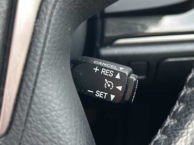 トヨタ クラウン ハイブリッド アスリートS 愛知県 2013(平25)年 8.8万km プレシャスシルバー 純正ナビ　/バックカメラ　/Ｂｌｕｅｔｏｏｔｈ　/フルセグＴＶ　/レザーシート　/シートヒーター　/エアーシート　/パワーシート　/クルーズコントロール　/ＥＴＣ　/前後ドラレコ　/前後コーナーセンサー　/ハンドルヒーター