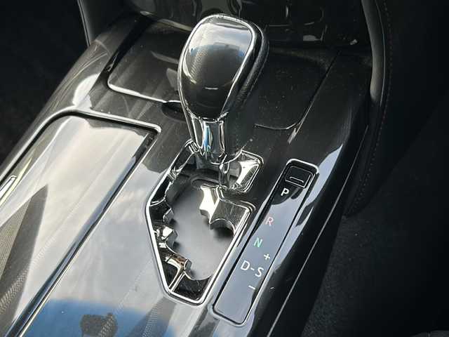 トヨタ クラウン ハイブリッド アスリートS 愛知県 2013(平25)年 8.8万km プレシャスシルバー 純正ナビ　/バックカメラ　/Ｂｌｕｅｔｏｏｔｈ　/フルセグＴＶ　/レザーシート　/シートヒーター　/エアーシート　/パワーシート　/クルーズコントロール　/ＥＴＣ　/前後ドラレコ　/前後コーナーセンサー　/ハンドルヒーター