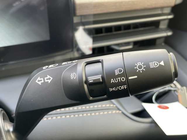 日産 セレナ e－パワー ハイウェイスター V 石川県 2025(令7)年 0.1千km パール 登録済未使用車　純正１２．３型ナビ　フルセグＴＶ　全方位カメラ　両側パワースライド　ＬＥＤヘッドライト　ＥＴＣ２．０　デジタルミラー　ブラインドスポット　フリップダウンモニター　プロパイロット　置くだけ充電　保証書　ドラレコ