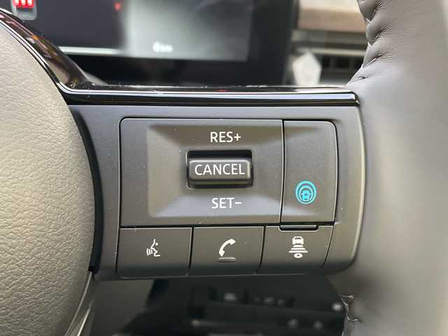 日産 セレナ e－パワー ハイウェイスター V 石川県 2025(令7)年 0.1千km パール 登録済未使用車　純正１２．３型ナビ　フルセグＴＶ　全方位カメラ　両側パワースライド　ＬＥＤヘッドライト　ＥＴＣ２．０　デジタルミラー　ブラインドスポット　フリップダウンモニター　プロパイロット　置くだけ充電　保証書　ドラレコ