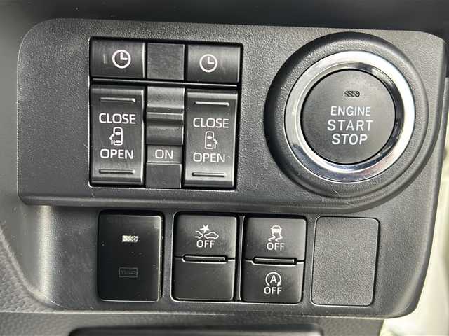 トヨタ ルーミー カスタムG－T 大阪府 2022(令4)年 1.3万km パールホワイトⅢ 純正9型ナビ/・フルセグTV/・BT AUDIO/全方位カメラ/両側パワースライドドア/ETC/ドライブレコーダー/衝突被害軽減システム/レーンキープアシスト/コーナーセンサー前後/クルーズコントロール追従/シートバックテーブル/サンシェード/シートヒーター/LEDヘッドライト/純正15インチAW/純正フロアマット/スマートキー