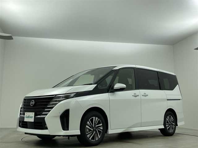 日産 セレナ e－パワー ハイウェイスター V 岡山県 2024(令6)年 0.1万km未満 プリズムホワイト 登録済未使用車 純正１２．３インチナビ　プロパイロット　衝突軽減ブレーキ　両側パワースライドドア　アラウンドビューモニター　ビルトインＥＴＣ２．０　ドライブレコーダー　置くだけ充電　ＬＥＤライト