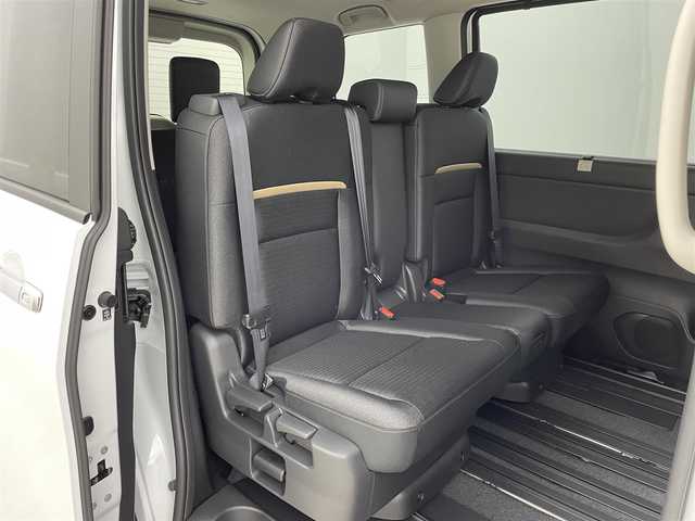 日産 セレナ e－パワー ハイウェイスター V 岡山県 2024(令6)年 0.1万km未満 プリズムホワイト 登録済未使用車 純正１２．３インチナビ　プロパイロット　衝突軽減ブレーキ　両側パワースライドドア　アラウンドビューモニター　ビルトインＥＴＣ２．０　ドライブレコーダー　置くだけ充電　ＬＥＤライト