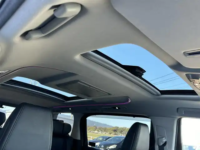 トヨタ アルファード S Cパッケージ 佐賀県 2020(令2)年 4.2万km ホワイトパールクリスタルシャイン ムーンルーフ/黒レザーシート/純正9型SDナビ・フルセグTV/・CD/DVD/Bluetooth/SD/USB/バックカメラ/純正フリップダウンモニター /両側パワースライドドア/デジタルインナーミラー/前後ドライブレコーダー/ビルトインETC/AUTO　HOLD/D席メモリシート/前席パワーシート/オットマン（助手席＋2列目）/革巻きステアリング/ステアリングリモコン/ステアリングヒーター/レーダークルーズコントロール/LEDヘッドライト/アダプティブハイビーム/純正フォグライト/純正18インチアルミホイール/スペアキー1本