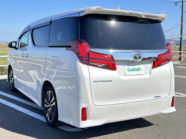 トヨタ アルファード S Cパッケージ 佐賀県 2020(令2)年 4.2万km ホワイトパールクリスタルシャイン ムーンルーフ/黒レザーシート/純正9型SDナビ・フルセグTV/・CD/DVD/Bluetooth/SD/USB/バックカメラ/純正フリップダウンモニター /両側パワースライドドア/デジタルインナーミラー/前後ドライブレコーダー/ビルトインETC/AUTO　HOLD/D席メモリシート/前席パワーシート/オットマン（助手席＋2列目）/革巻きステアリング/ステアリングリモコン/ステアリングヒーター/レーダークルーズコントロール/LEDヘッドライト/アダプティブハイビーム/純正フォグライト/純正18インチアルミホイール/スペアキー1本