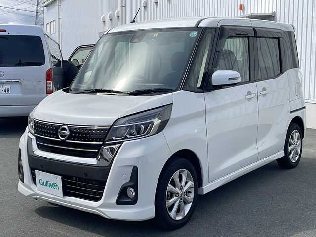 日産 デイズ ルークス ハイウェイスターX 三重県 2020(令2)年 2.4万km ホワイトパール 純正ナビ/片側パワースライドドア/エマージェンシーブレーキ/フルセグTV/Bluetooth/DVD再生/アラウンドビューモニター/サーキュレーター/ステアリングスイッチ